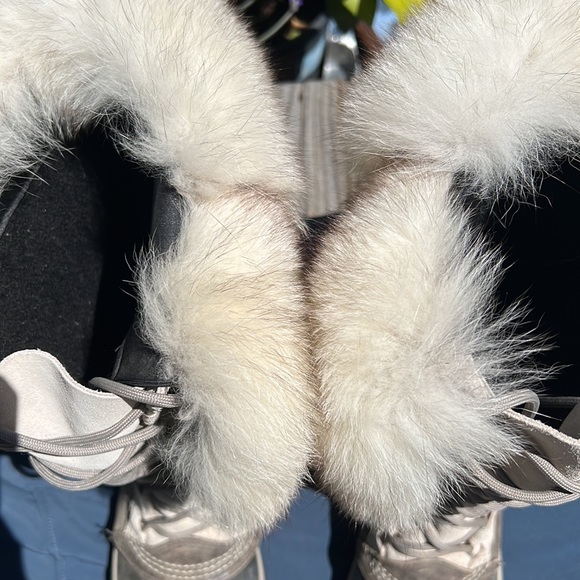 Sorel Joan of Arc rabbit fur trim, leather, waterproof woman’s sz 6, Beautiful! - Picture 5 of 8